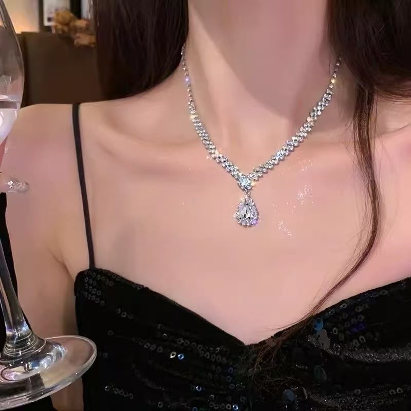 Glimmering Zircon Crystal Jewelry Set