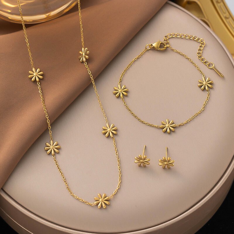 Golden Daisy Chain Jewelry Set