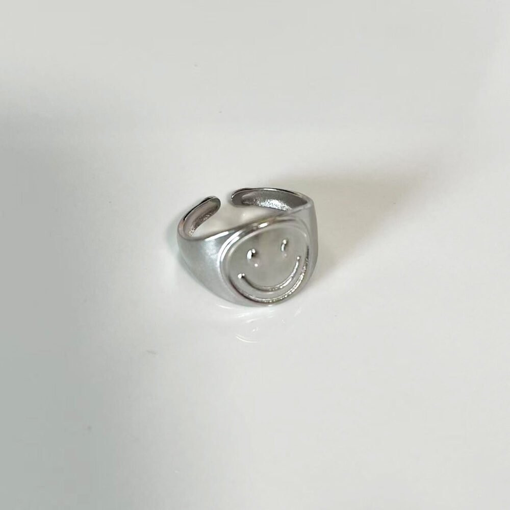 Smile Signet Ring - Image 4