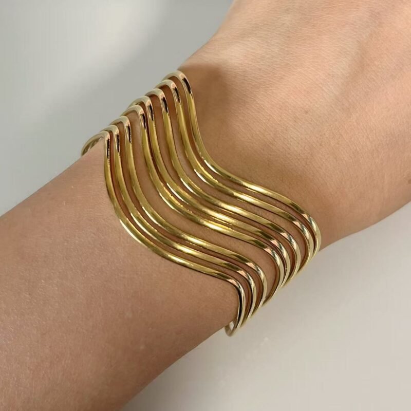 Wave Line Sculpted Bangle