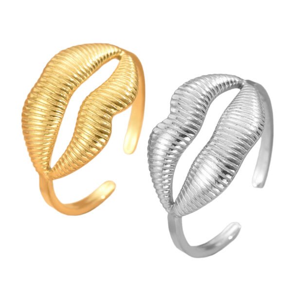 Bold Lip Statement Open Ring