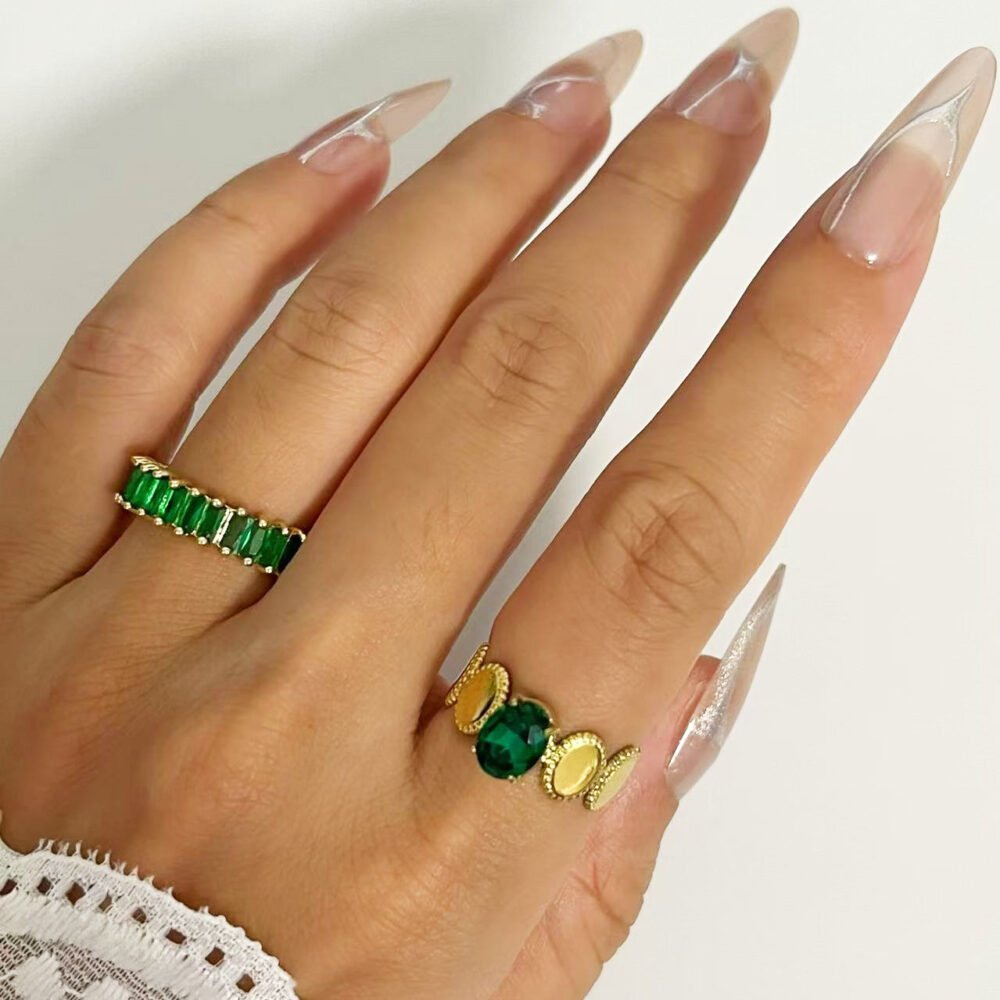 Emerald Coin Chain Open Ring - Image 2