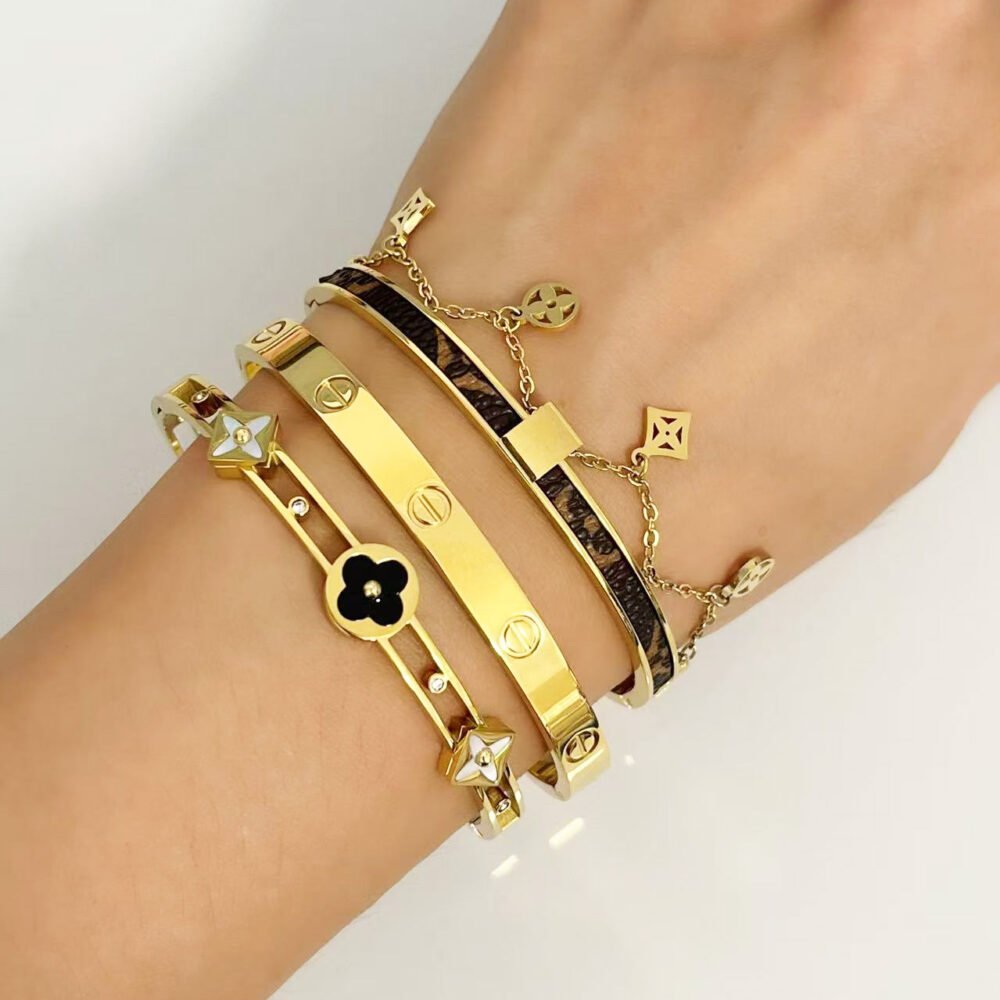 Leather Clover Charm 18K Gold Bangle - Image 2