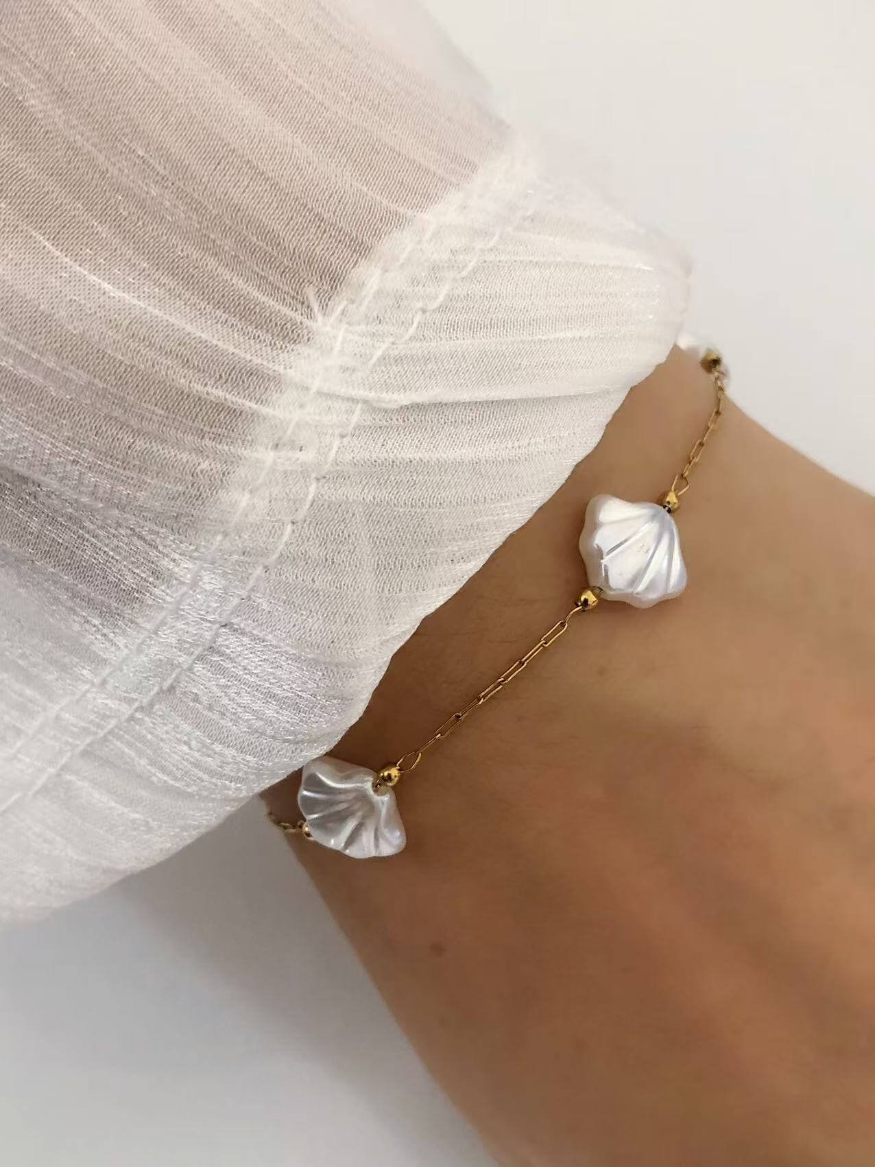 Fluted Shell Charm Bracelet - Image 2