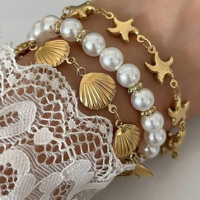 Gold Seashell Bracelet
