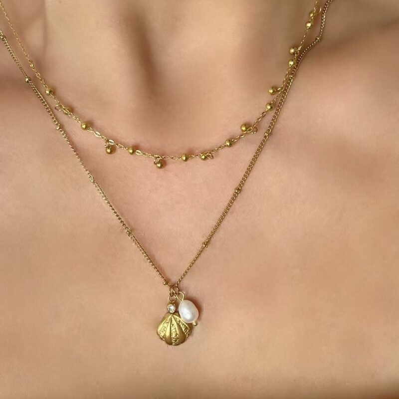 Gold Seashell Pearl Pendant Necklace