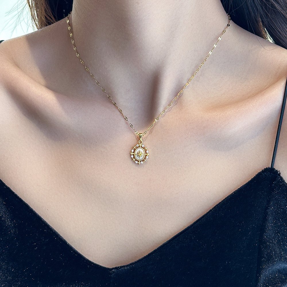 Polaris Compass Star Zircon Gold Necklace - Image 2