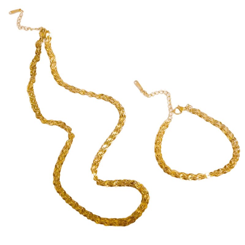 Aurelia Twist Chain Set