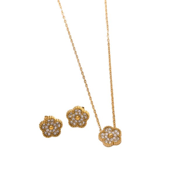 Eternal Bloom Zircon Flower Gold Set