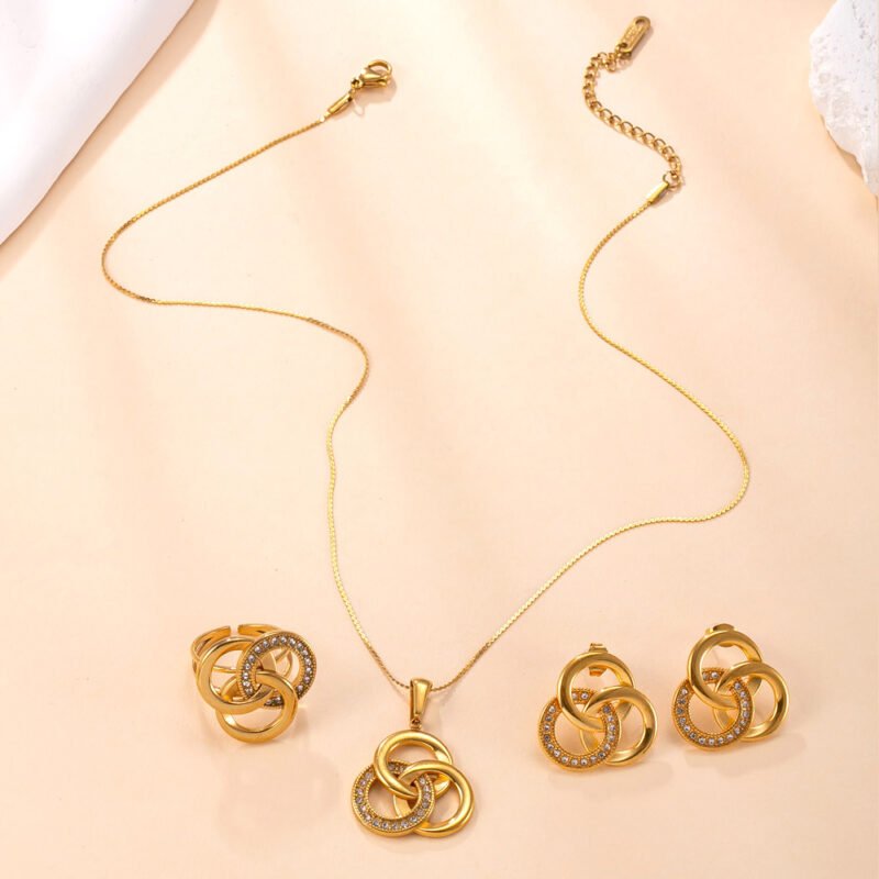 Interlocking Circles CZ Jewelry Set