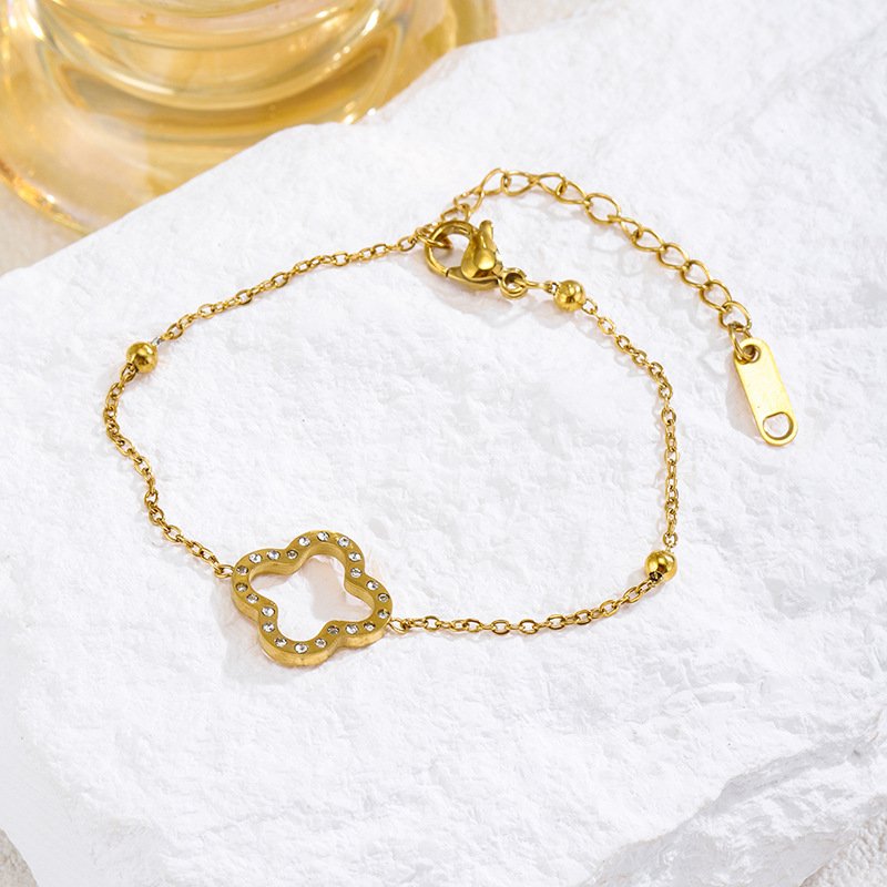 Lumière Clover Bracelet - Image 4