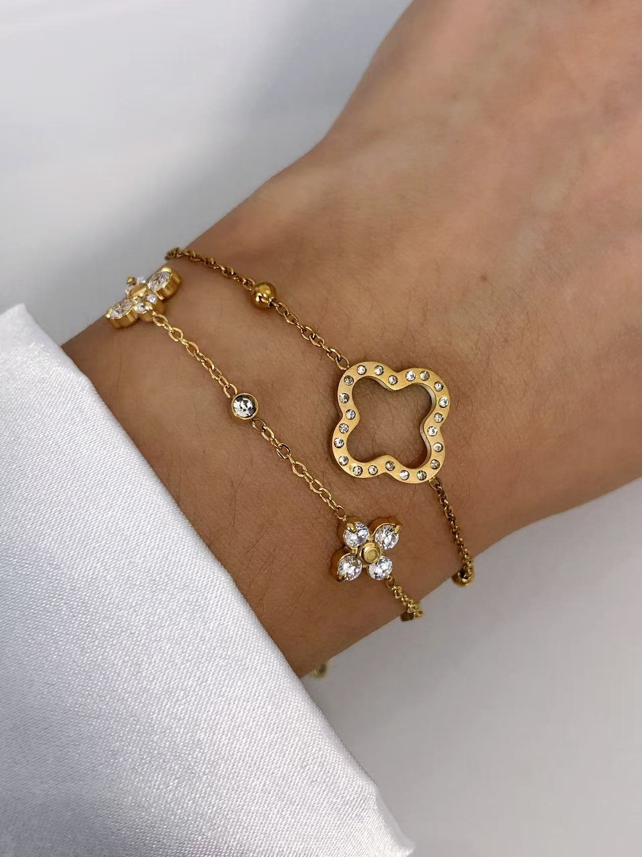 Lumière Clover Bracelet - Image 3