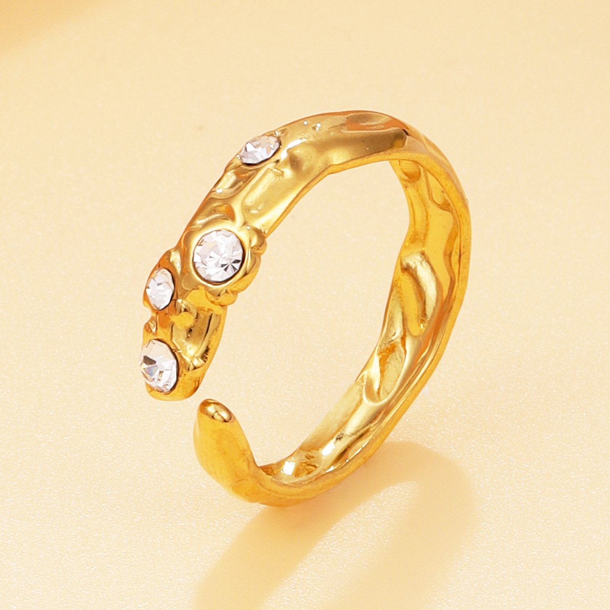 Relic Glow Vintage Zircon Ring - Image 4