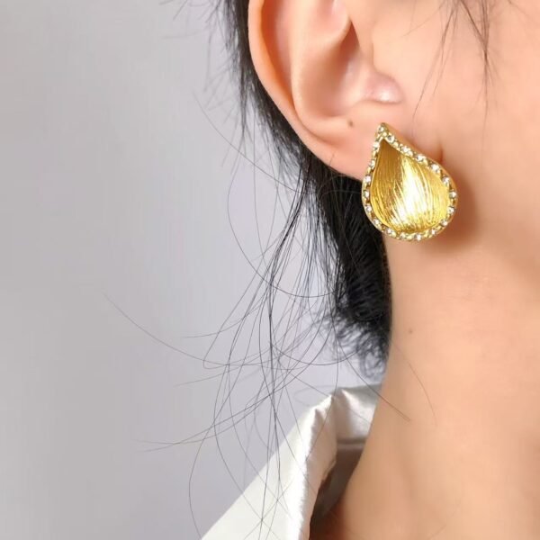 Textured Leaf Zircon Halo Stud Earrings