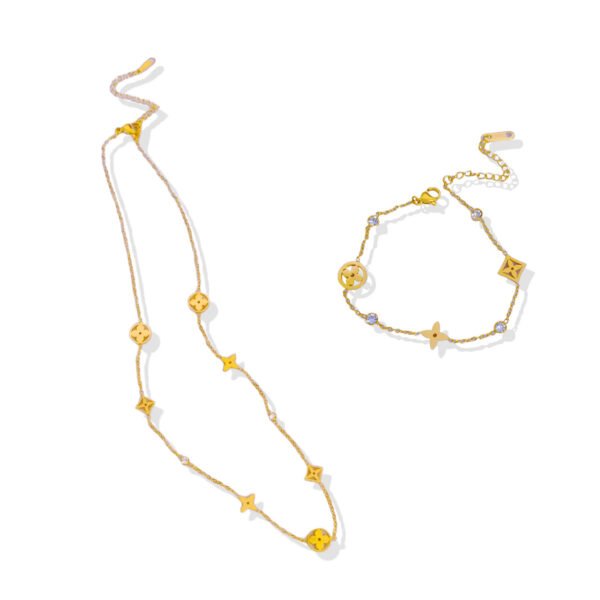 Golden Clover Sparkle Necklace & Bracelet Set
