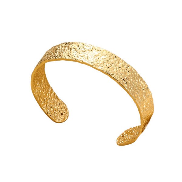 Hammered Oasis Gold Cuff Bangle