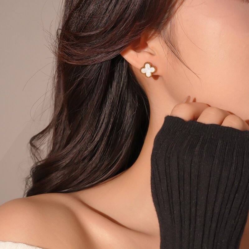 Classic Clover Stud Earrings