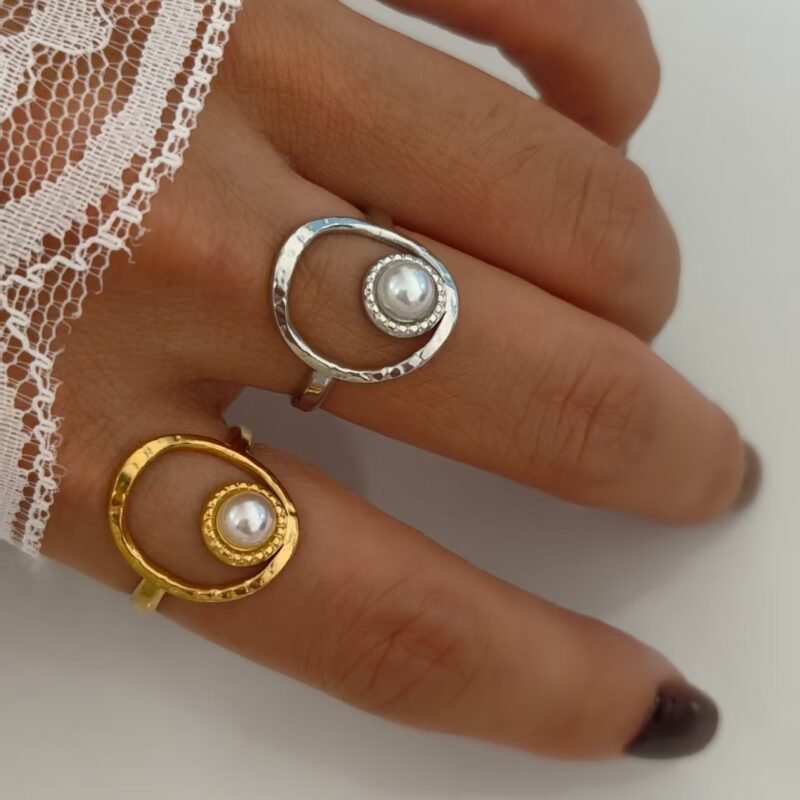 Orbit Pearl Halo Ring