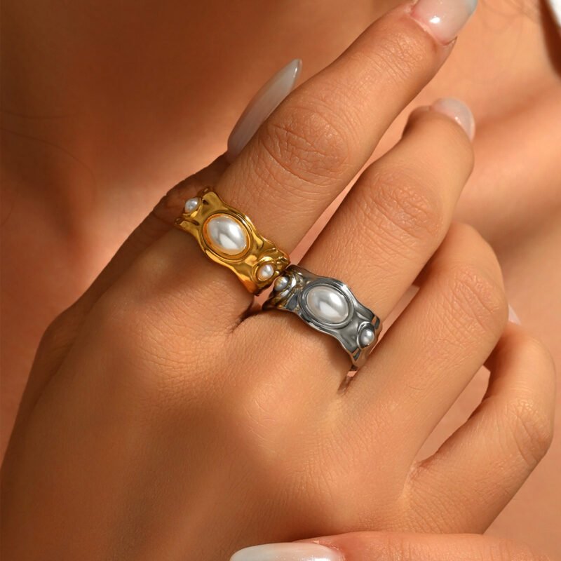 Pearl Wave Wide Band Ring