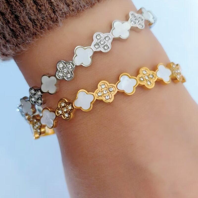 Clover Shell Zircon Bangle