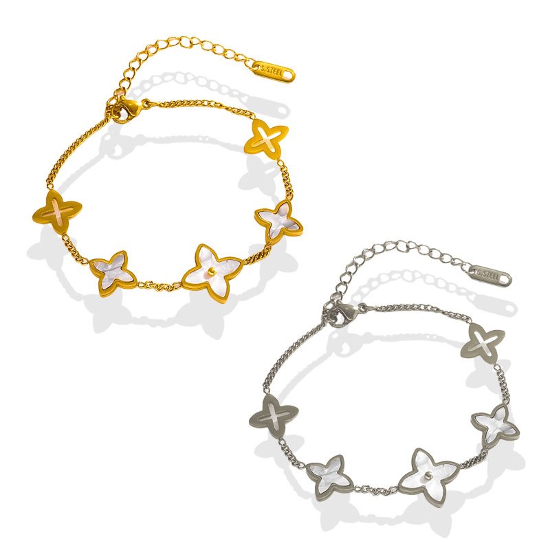 Triple Clover Shell Station Bracelet