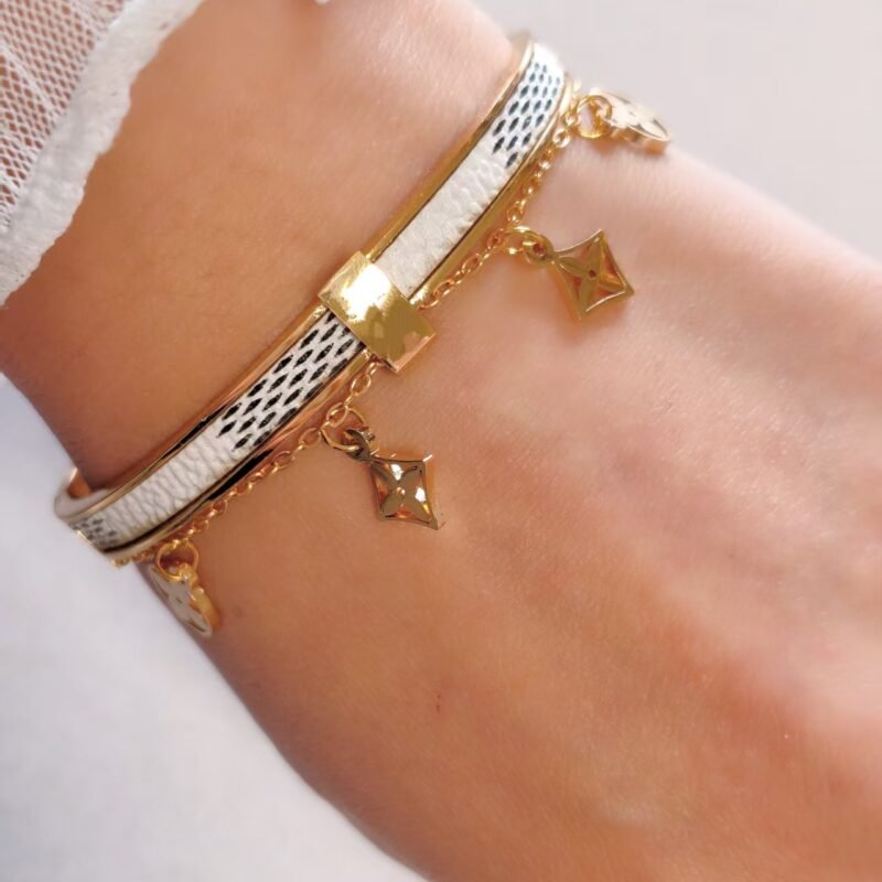 Golden Clover Leather Drop Bangle