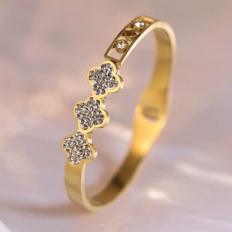 Clover Trio Sparkle Bangle
