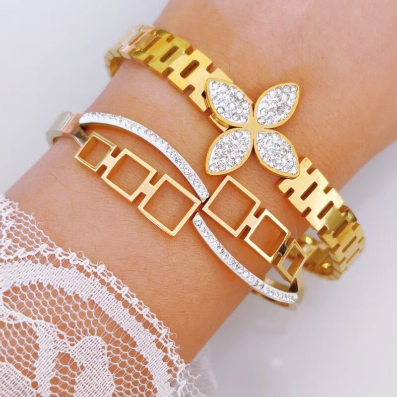 Crystal Clover Watch-Link Gold Bangle