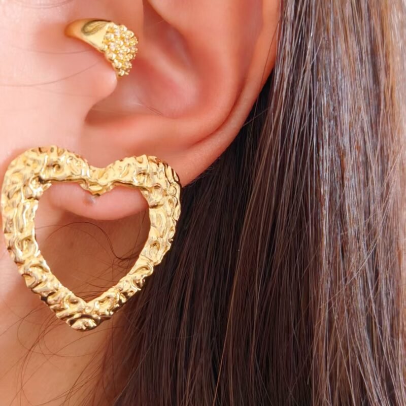 Gold Caviar Ear Cuff