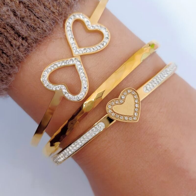 Golden Heart Halo Bangle