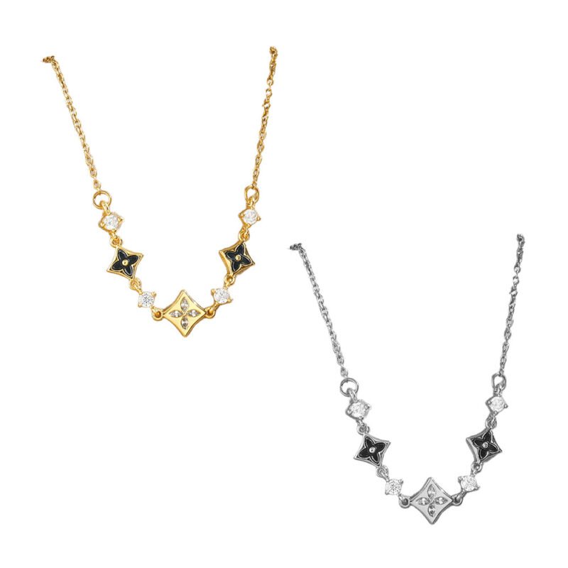 Noir Étoile Necklace