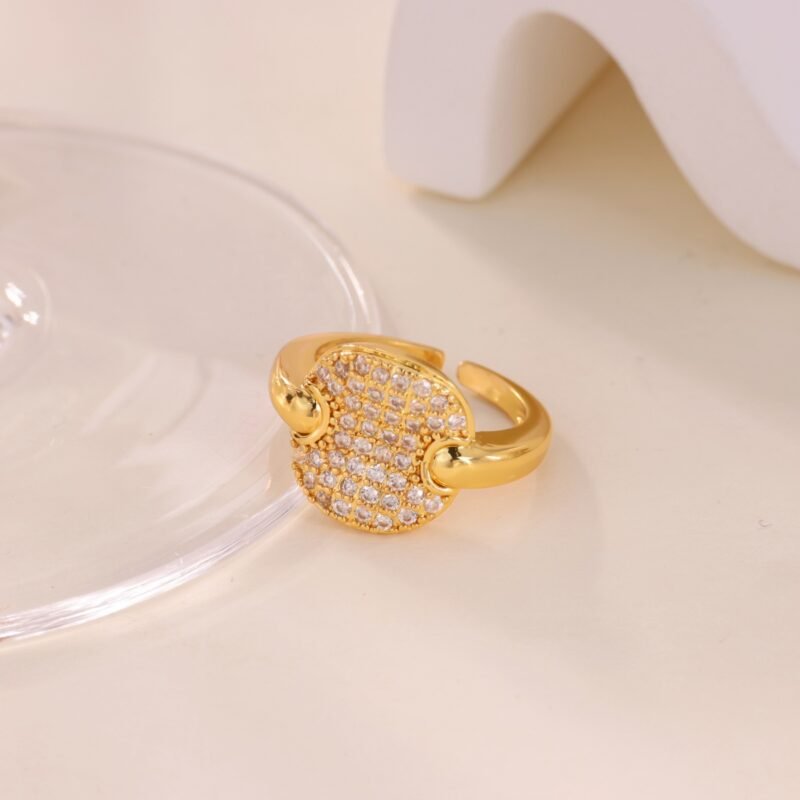 Pavé Disc Signet Zircon Open Ring