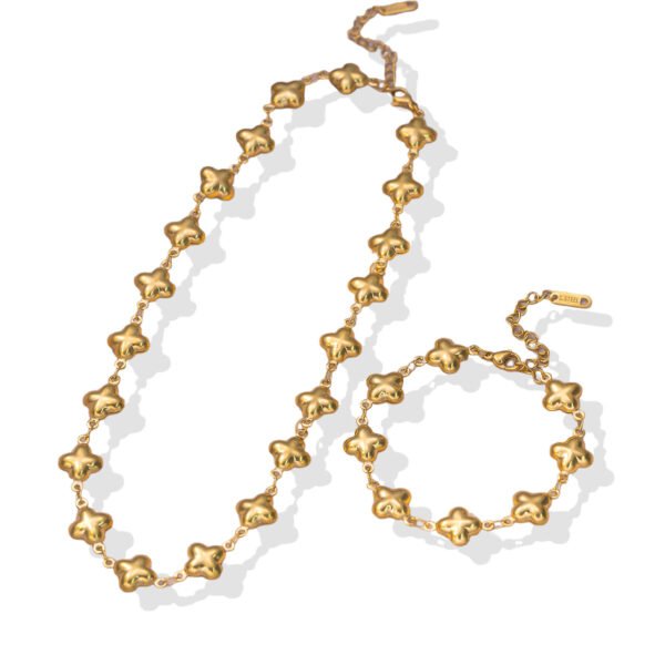 Puffy Clover Chain Set