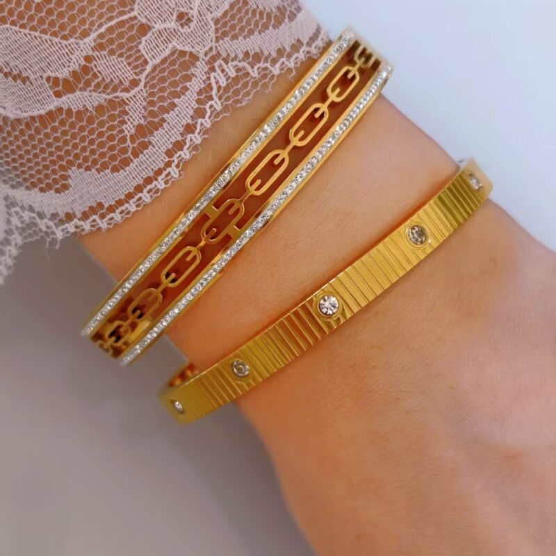 Reeded Stripe Zircon Bangle