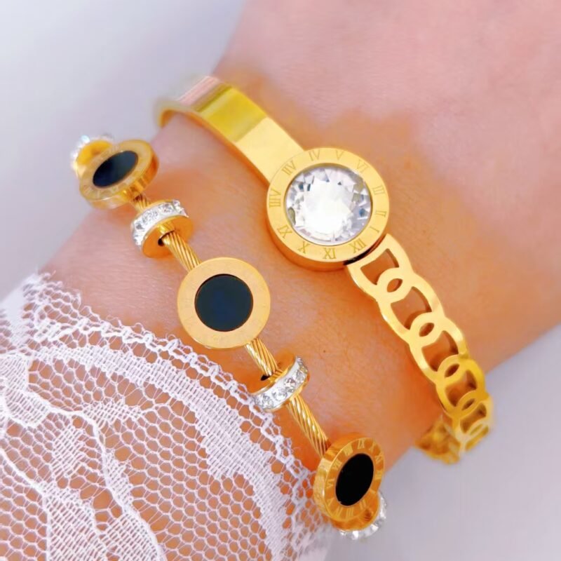 Roman Solitaire Bangle