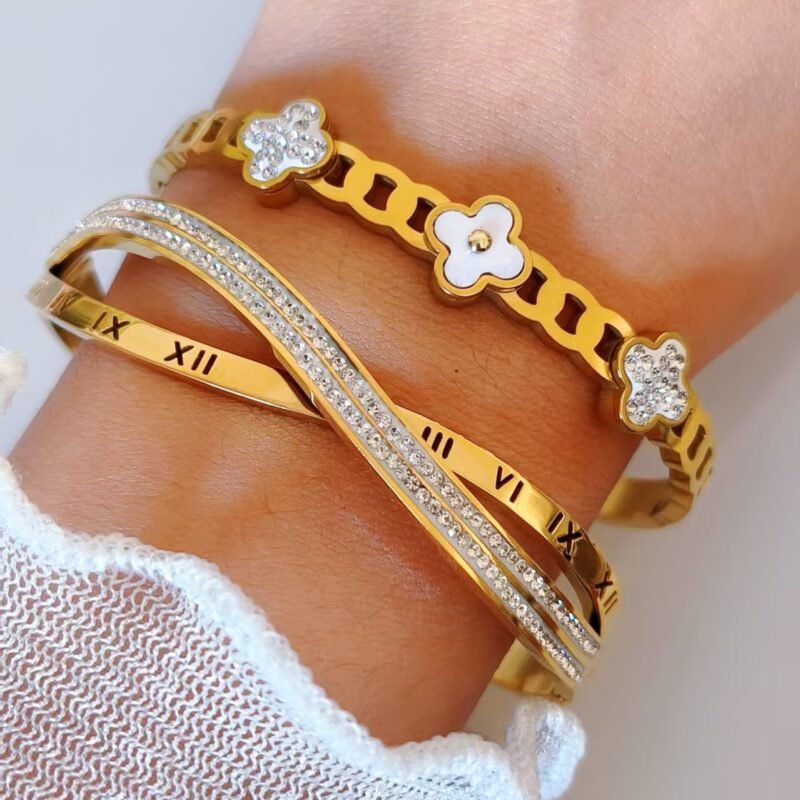 Triple Clover Pearl & Crystal Chain Bangle