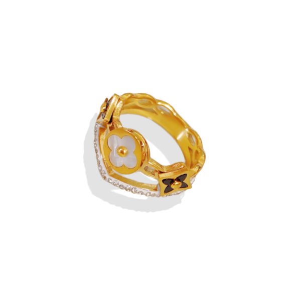 Gold Triple Clover Ring