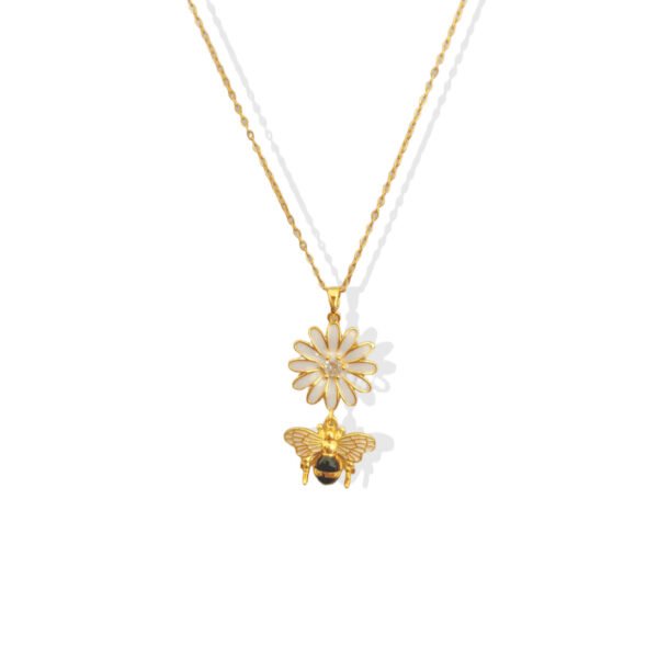 Honey Daisy Necklace