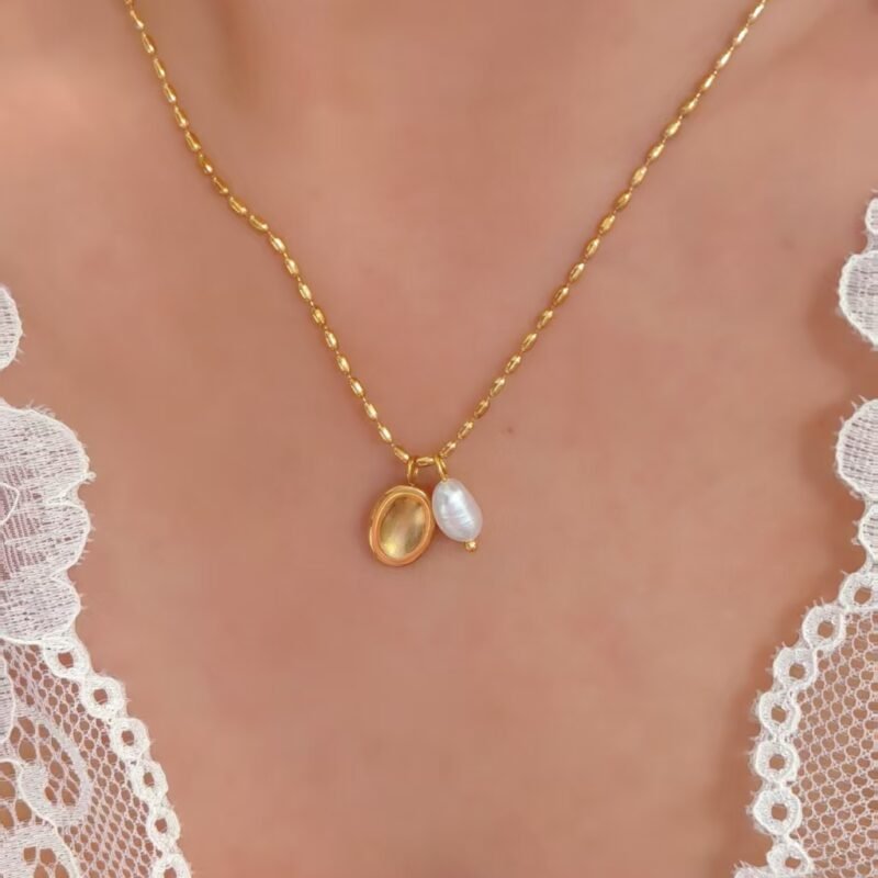 Pebble & Pearl Necklace