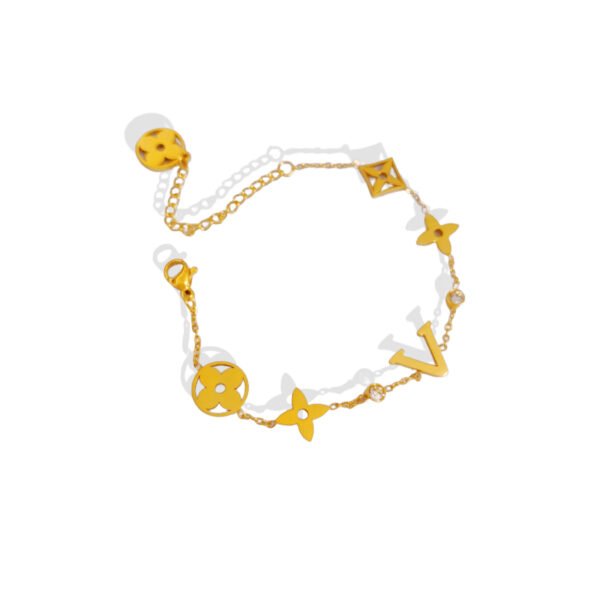 Clover Charm Station Bracelet