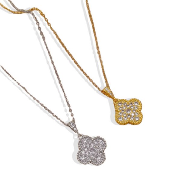 Full Pavé Clover Pendant Necklace