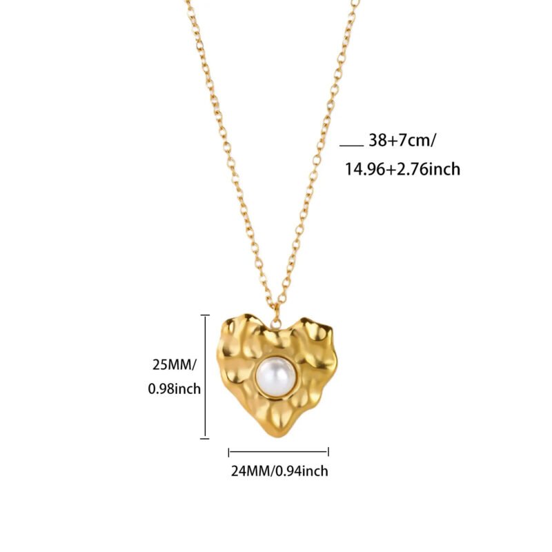 Hammered Gold Heart Pearl Necklace