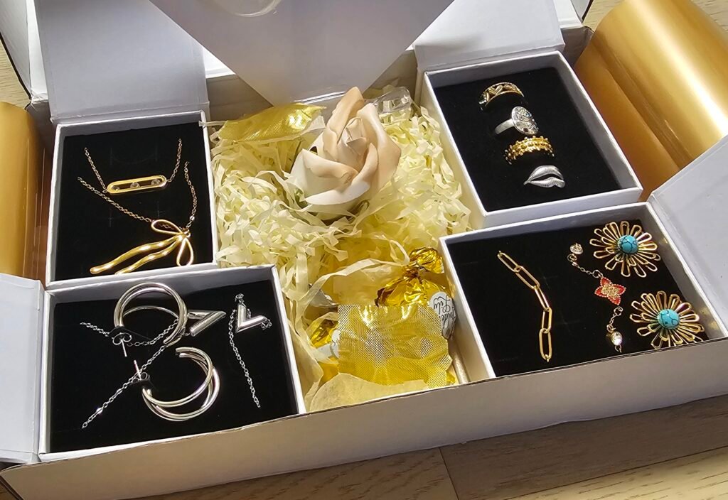 Image #1 from SOYEON