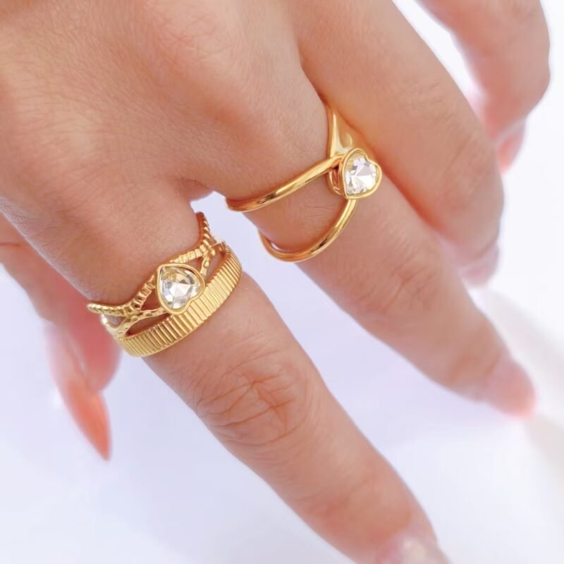 Ribbed Bezel Heart Zircon Layered Open Ring