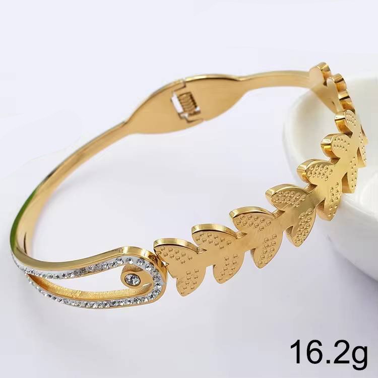 Textured Leaf Vine Pavé Hinged Bangle Bracelet