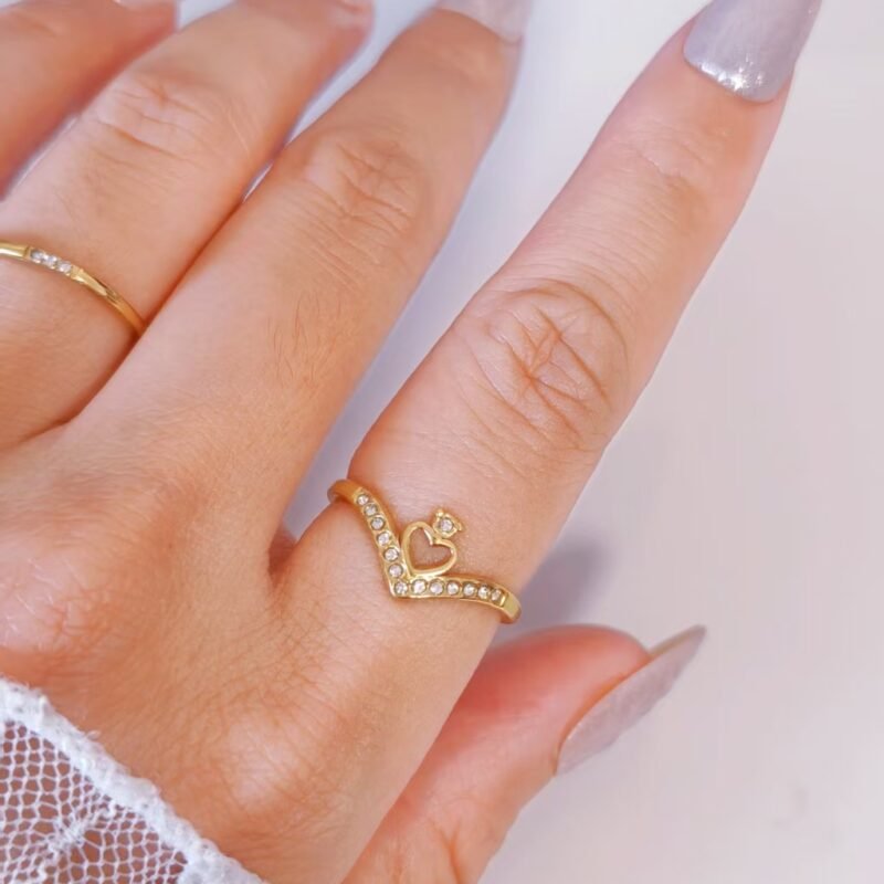 Crowned Heart Chevron Ring