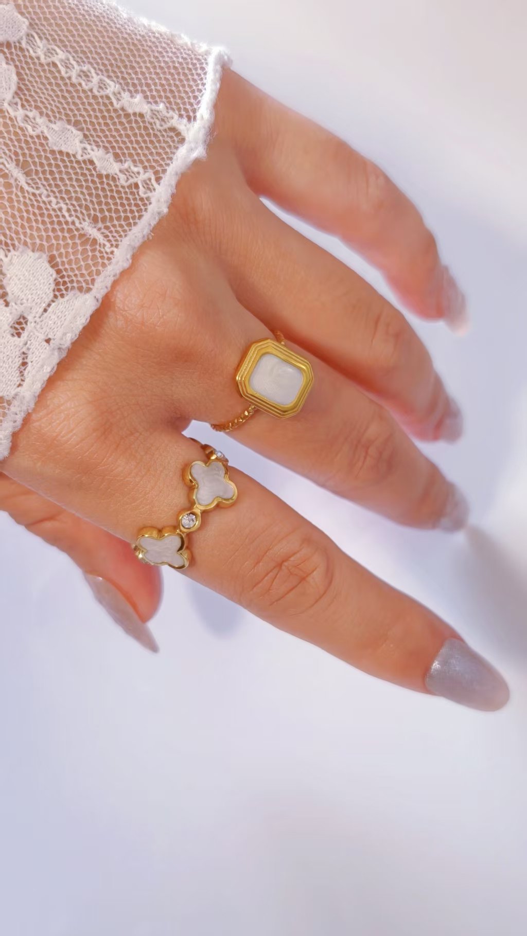 Ivory Clover Row Ring - Image 3