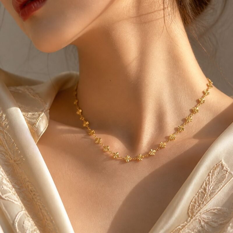 Laser Clover Link Chain Necklace