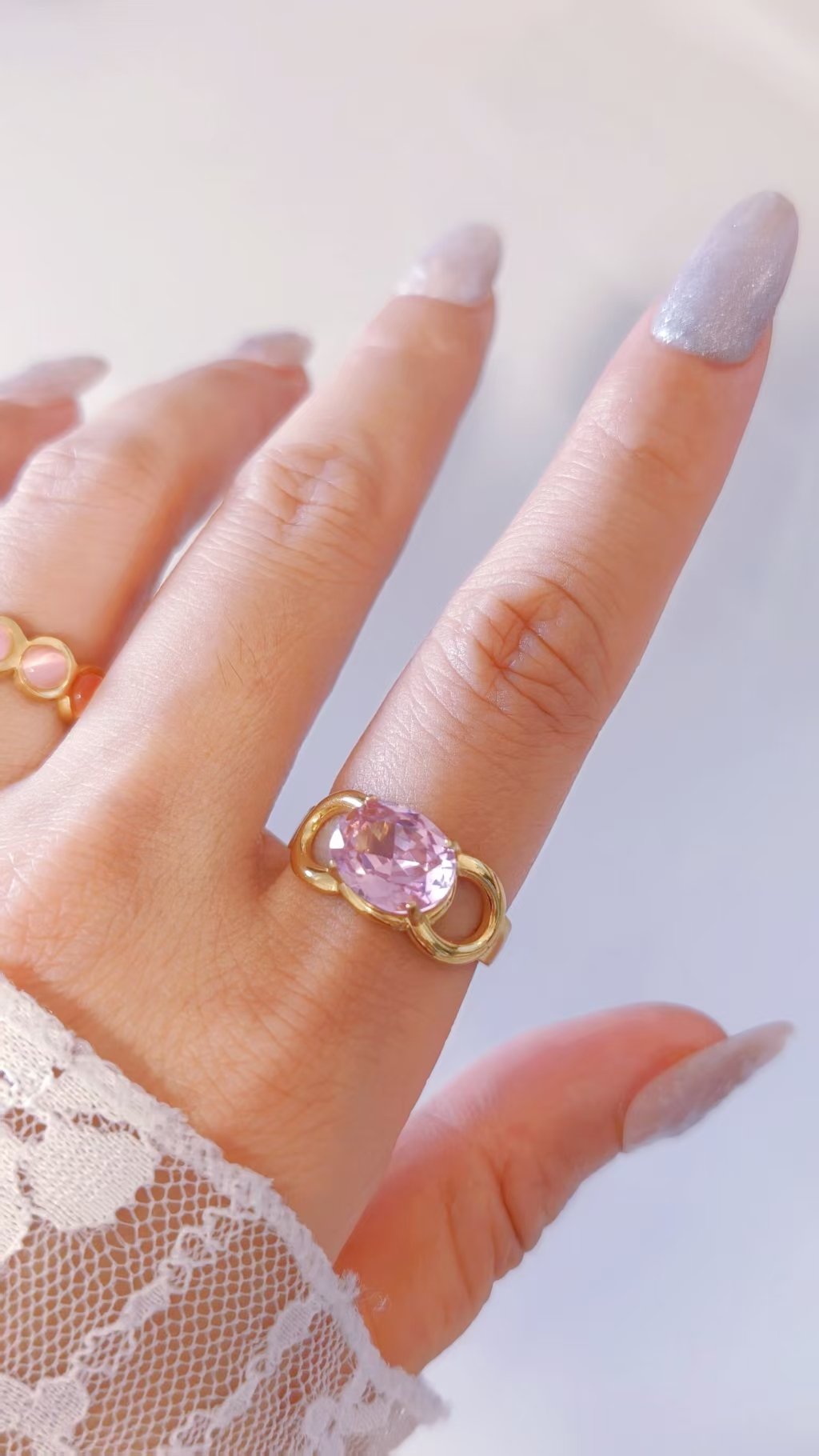Oval Gem Loop Ring - Image 3