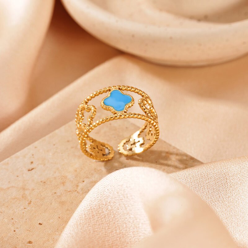 Turquoise Clover Band Ring